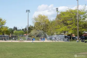 Magnolias West playfield is just 2 blocks away.