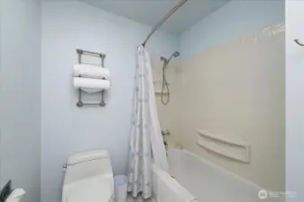 Upstairs full bath,