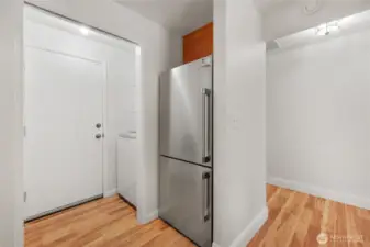 Enter directly into kitchen from garage