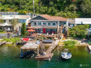 Home and outside area for living large on the lake!