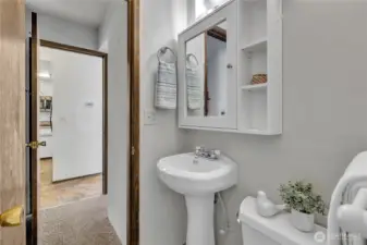 1/2 Bath