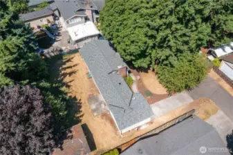 Spacious lot on a quiet dead end street
