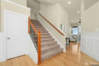 Grand, wide staircase upstairs.