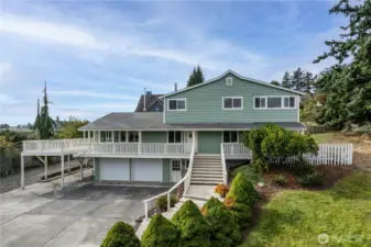 1055 Monroe Street, 3 bed/ 2.25 bath, located on a 1/3 acre lot in Uptown PT.