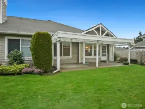 No yard work here- it's taken care of by the HOA.