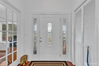 Front entry to this 1 story, 3 bedroom + den, 2.5 bath, 1780 Square Foot home. Nothing to do but move in and enjoy all the amenities that Ocean Shores has to offer.