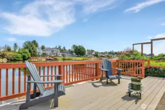 Sitting area overlooking Duck Lake and the back yard.