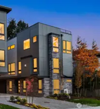 Welcome to Five Lindens!