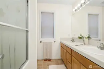 Main Bath Upstairs w/Double Vanities & enclosed tub/shower