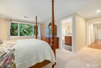 Updated bath with heated flooring