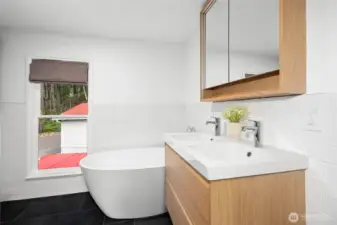 Full 5-pc bath on 2nd level