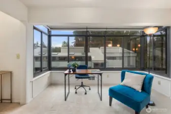 Office space, hobby space, you name it!