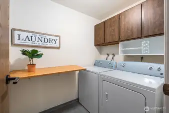 In unit washer and dryer!