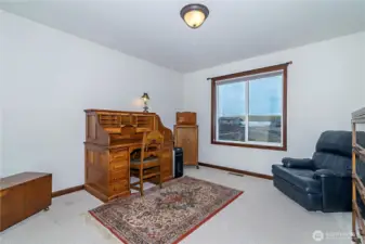 3rd bedroom /office space