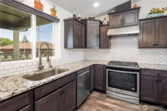Stunning quartz countertops.
