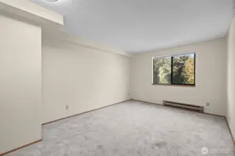 Guest bedroom/Office/Craftroom.