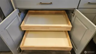 Pull-out cabinet drawers for smart storage