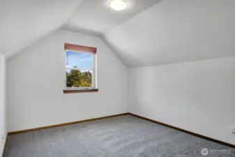 3rd floor bedroom.