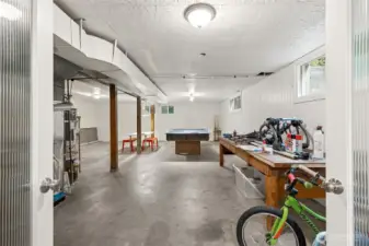 Additional large room on the lower level. Can be used for a storage room, gym, play room, etc.