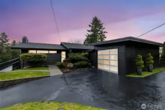 Welcome home to this Iconic Mid-Century Beauty!