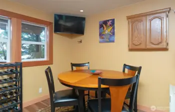 757 Dining Area