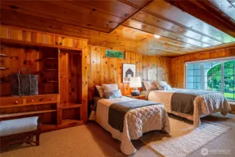 Guest Bunkroom/ Daylight Basement