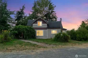 This home has a septic that can support up to 5 bedrooms!