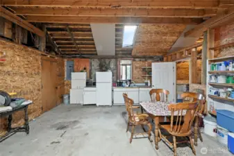 Area that could be finished off for additional living space. Bonus room to the left.