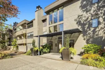 Boutique building in lovely Sand Point neighborhood - across the street from the Burke-Gilman Trail and the entrance to Magnuson Park.