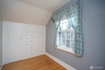 Second level landing