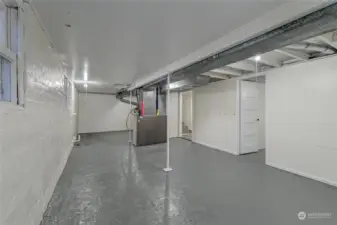 Large open basement area