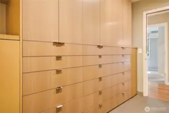 Designed for ultimate organization and convenience, the walk-in closet offers ample space to keep your wardrobe neatly arranged and easily accessible.