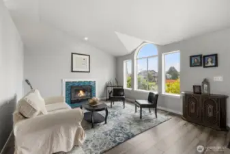 Vaulted Ceilings!
