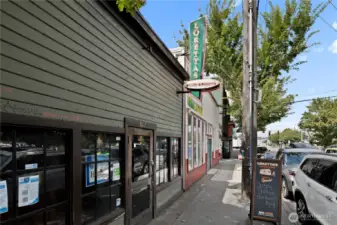 Loretta's Northwesterner is a nearby neighborhood bar with fantastic burgers.