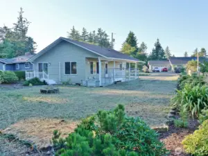 Huge Backyard and Side Yard.