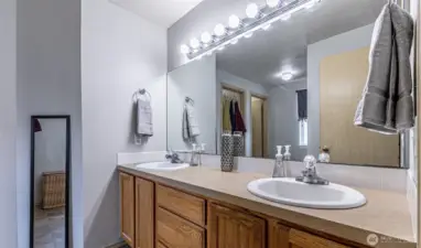 Primary Suite Bath