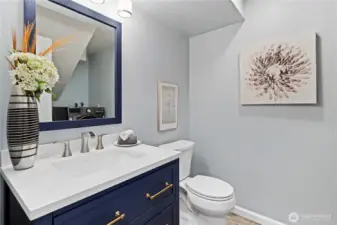 1/4 bath in lower level