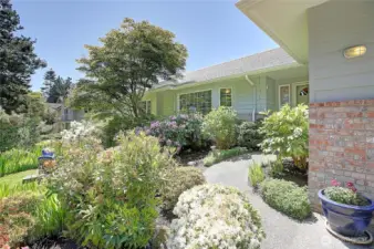 Wonderful Landscaping and Privacy~