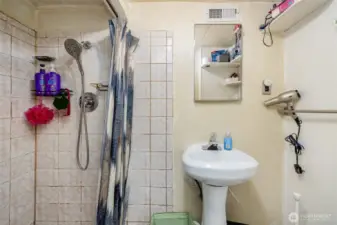 Downstairs 3/4 bathroom.