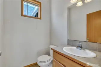 Main Floor 1/2 Bath
