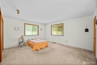 Very Roomy Primary Bedroom