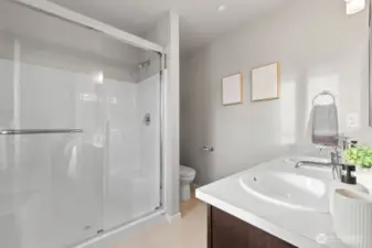 Photographs are for illustrative purposes only. Features, finishes, interior/exterior colors, landscaping and floorplan shown may vary from actual homes built.