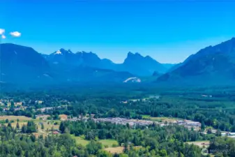 Square footage/dimensions shown is only an estimate and actual square footage/dimensions will differ.  Buyer should rely on his or her own evaluation of usable area. Depictions of homes or other features are artist conceptions. Hardscape, landscape, and other items shown may be decorator suggestions that are not included in the purchase price and availability may vary. No view is promised. Views may also be altered by subsequent development, construction, and landscaping growth.  ©2025 Century Communities, Inc