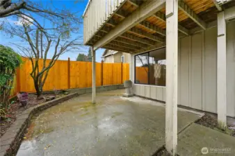 Upper West Facing Unit Features a Private Deck