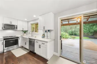 The kitchen transitions nicely into the dining area.