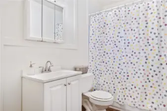 Main bathroom