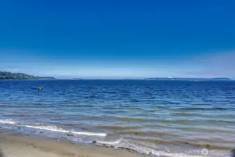 Enjoy a daily backdrop of panoramic views of the Puget Sound, Mount Baker and Olympic Mountains.