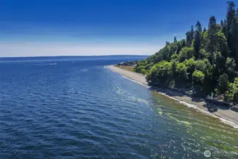Spectacular Puget Sound waterfront property.