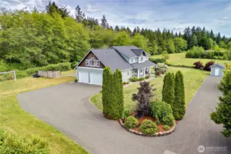 Private & spacious, this lot is nearly an acre in Poulsbo and close to town. Brand new roof, new paint in and out, refinished beautiful wood floors, new carpet and pad, and new gas furnace.