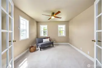Flexible space off the living room for an office, TV room, or game room??